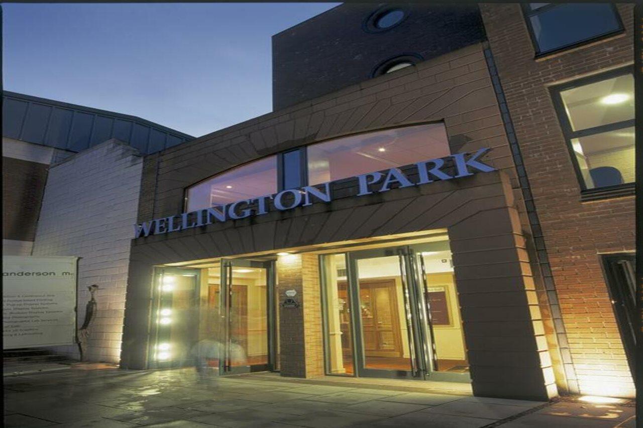 Wellington Park Hotel Белфаст Экстерьер фото